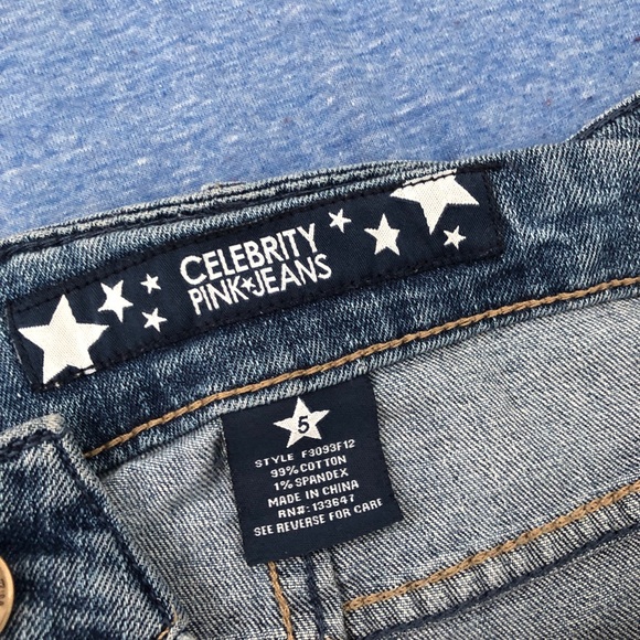 Simple flare jean shorts - Picture 3 of 3